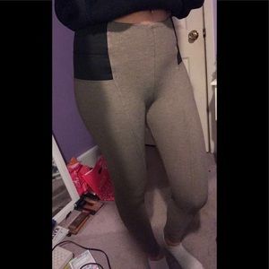 high rise legging with side detail. ONLY TRIED ON!